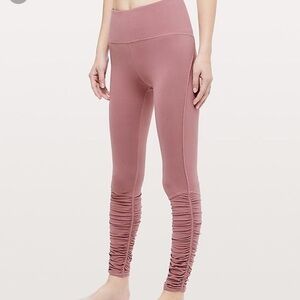 🍋 Lululemon • Ready to Rulu Tight in Adobe Pink